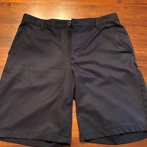 Izod men’s golf shorts size 34